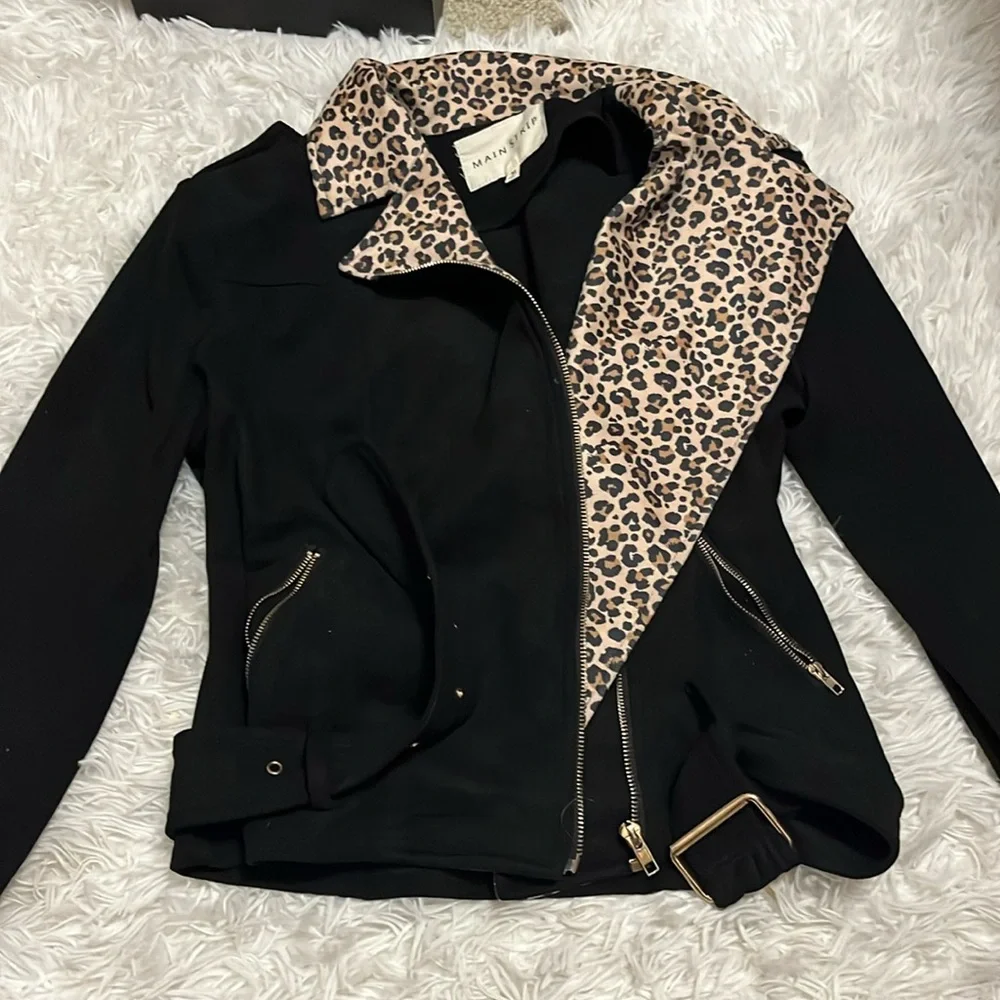 Jacket - Picture 1 of 3